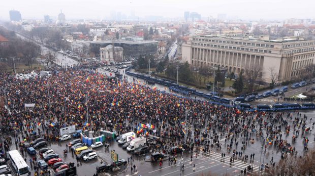 jandarmeria-a-spus-cati-oameni-au-fost-la-mitingul-aur,-1-martie