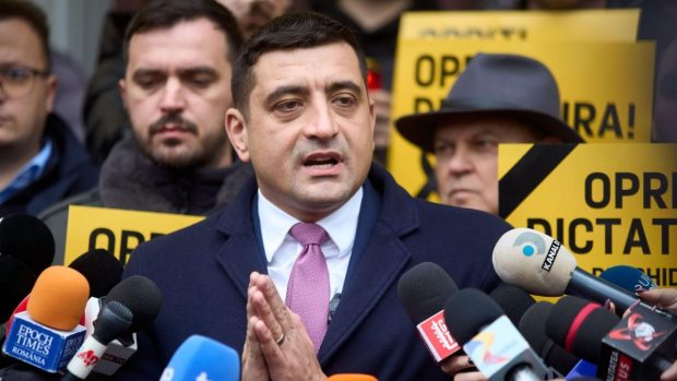 in-mainile-cui-lasa-simion-decizia-de-a-candida-la-prezidentiale