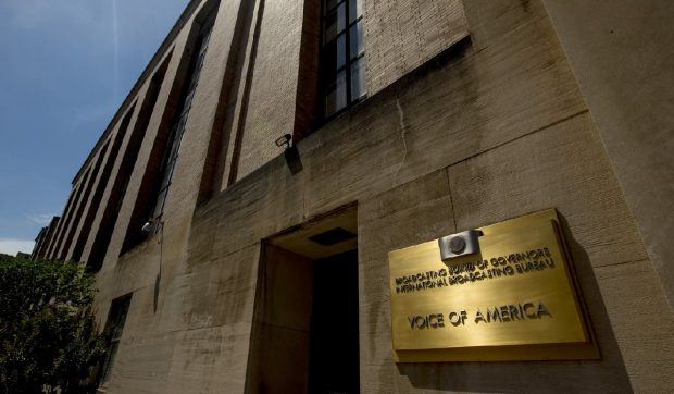 vocea-americii-tace-dupa-83-de-ani:-decizie-controversata-a-lui-trump