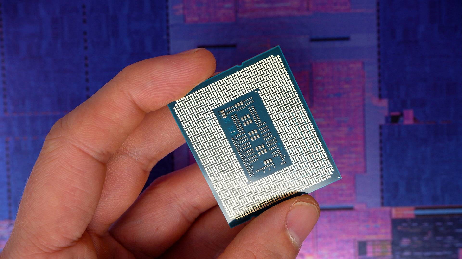 problemele-cu-procesoarele-intel-core-i9-din-generatiile-13-si-14:-crizele-si-solutiile-posibile