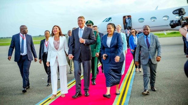 cati-bani-au-costat-zborurile-speciale-ale-lui-klaus-iohannis-in-11-ani.-documente