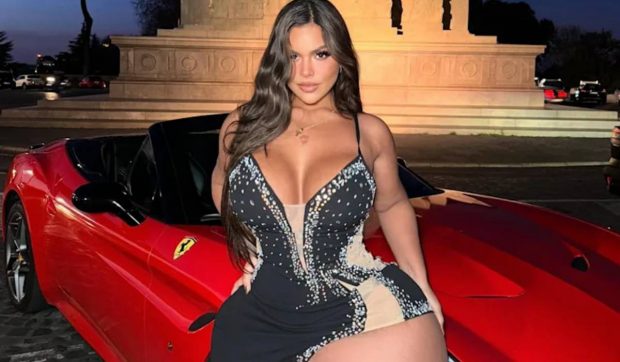 influencer-cunoscut,-provoaca-mclaren-sa-adapteze-scaunele-masinilor-la-forme-xxl