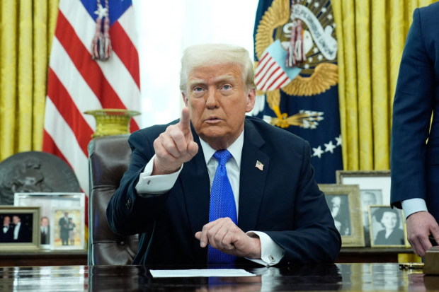 trump-anunta-tarife-de-25%-pentru-masinile-importate-in-sua-din-aprilie