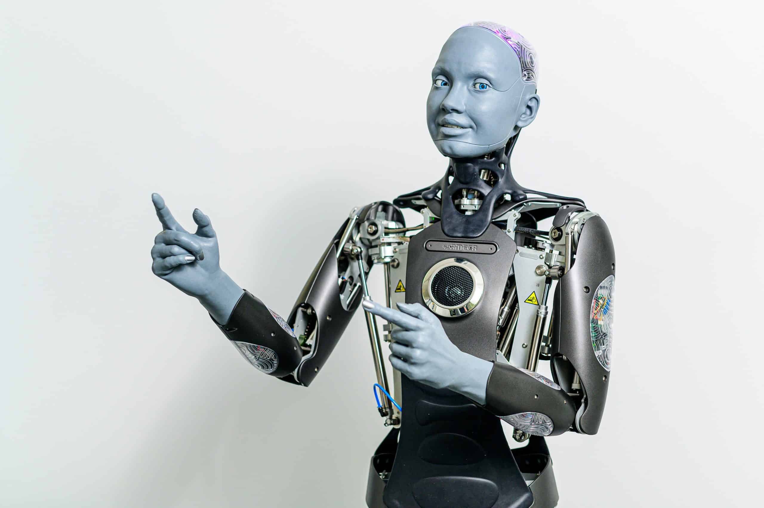 cum-au-evoluat-robotii-umanoizi-in-ultimul-an-si-cand-ii-putem-avea-acasa