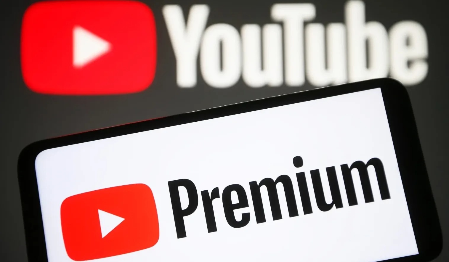 google-schimba-regulile-jocului:-cum-poti-oferi-prietenilor-tai-o-experienta-youtube-fara-reclame