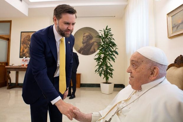 cu-cine-s-intalnit-papa-francisc-inainte-de-a-muri