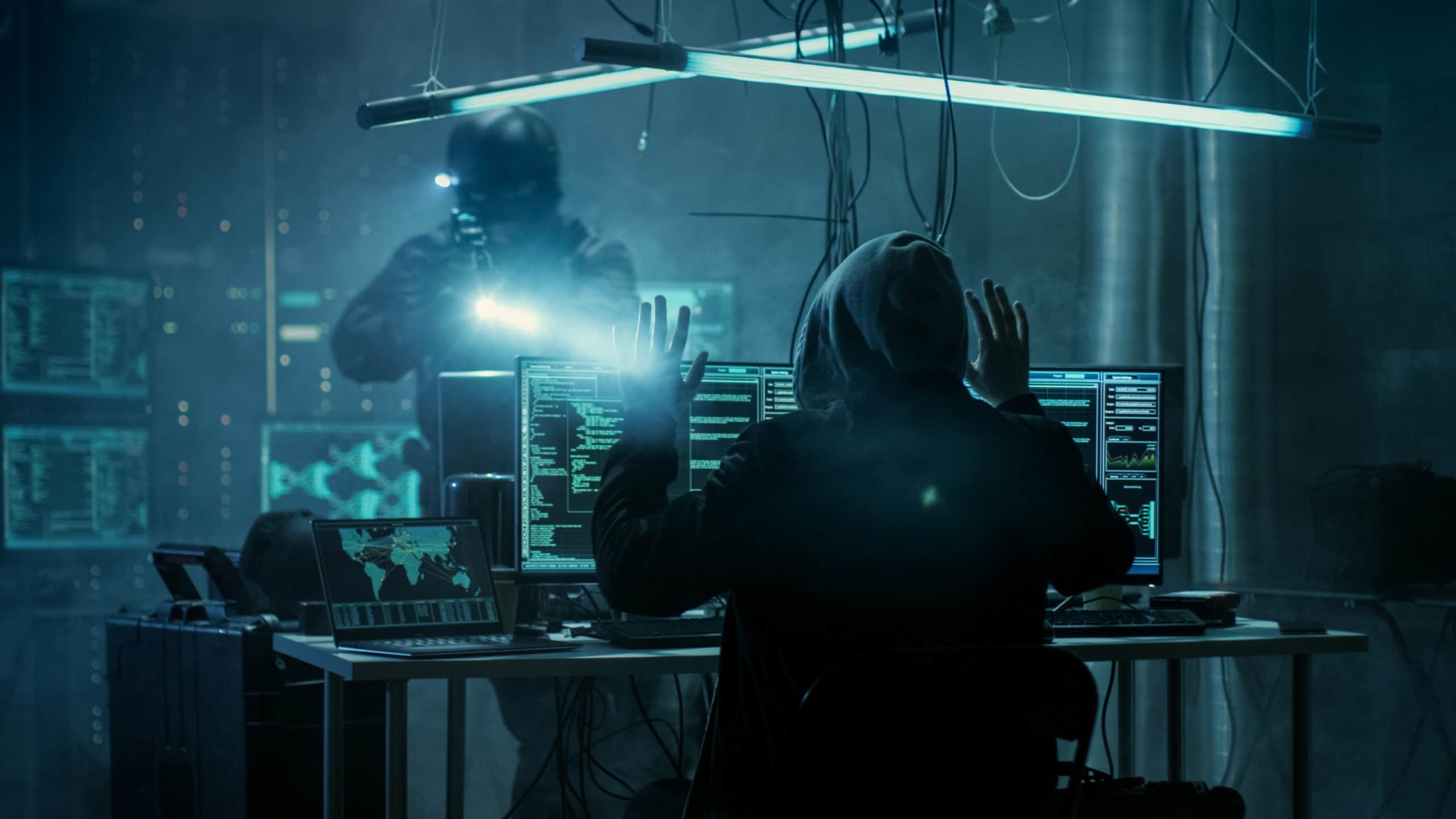 compania-care-iti-da-bani-ca-sa-i-expui-pe-hackeri.-cu-cat-se-plateste-pontul,-daca-il-ai