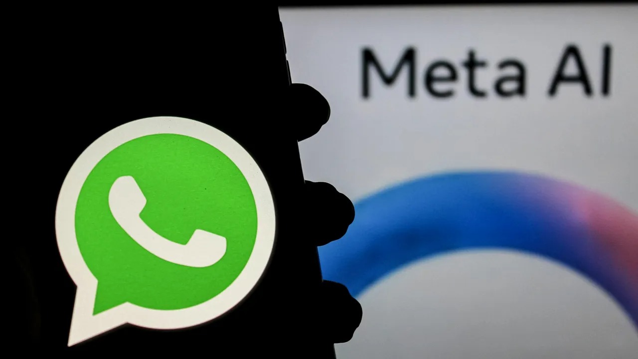 cercul-albastru-din-whatsapp:-un-nou-prieten-sau-o-invazie-a-intimitatii-digitale?