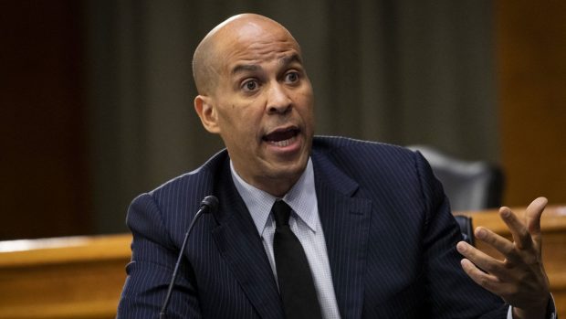 senator-democrat,-cel-mai-lung-discurs-in-senatul-sua.-cate-ore-a-vorbit-cory-booker