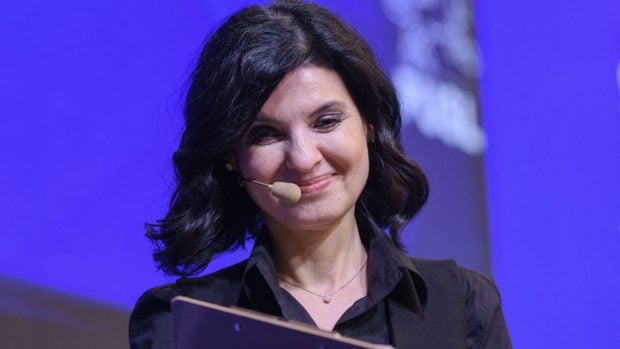 lavinia-sandru,-candidatul-pusl-la-presedintia-romaniei-–-portret