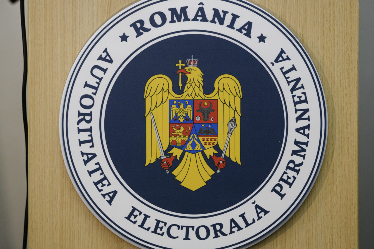 bec-a-constatat-nereguli-in-39-de-materiale-electorale-online:-trebuie-inlaturate