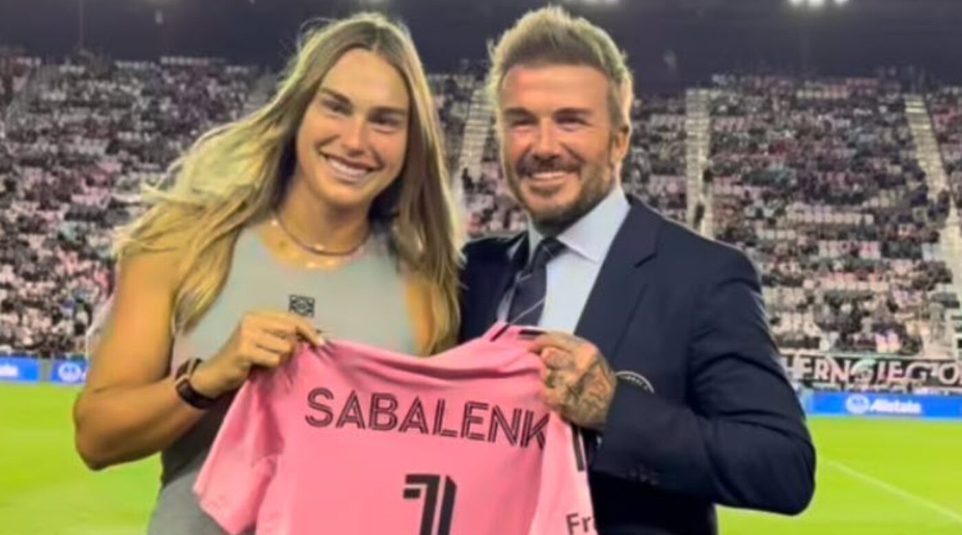 aryna-sabalenka,-toata-numai-un-zambet-cand-a-primit-cadoul-de-la-david-beckham:-imi-place-numarul