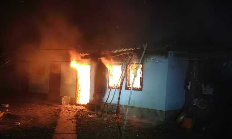 tragedie-noaptea-trecuta:-un-barbat-de-88-de-ani-si-a-pierdut-viata-intr-un-incendiu-devastator