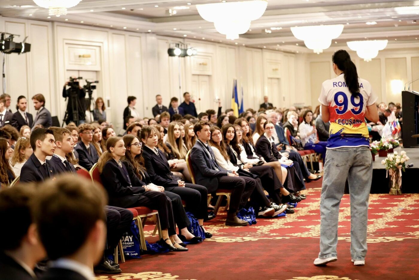 narcisa-lecusanu:-sportul-e-un-ambasador-frumos-pentru-romania.-eu-ma-bucur-sa-reprezint-tara