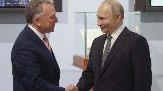 vladimir-putin-l-a-anuntat-pe-donald-trump-ce-vrea-ca-sa-opreasca-razboiul-din-ucraina