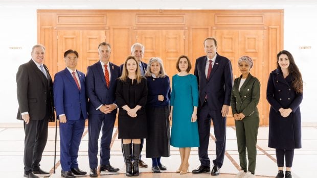 congresmenii-americani-asteptati-la-bucuresti-au-fost-primiti-de-maia-sandu