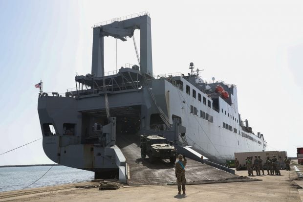 un-barbat-care-spiona-pentru-rusia-un-nod-logistic-al-armatei-americane-a-fost-arestat-in-grecia