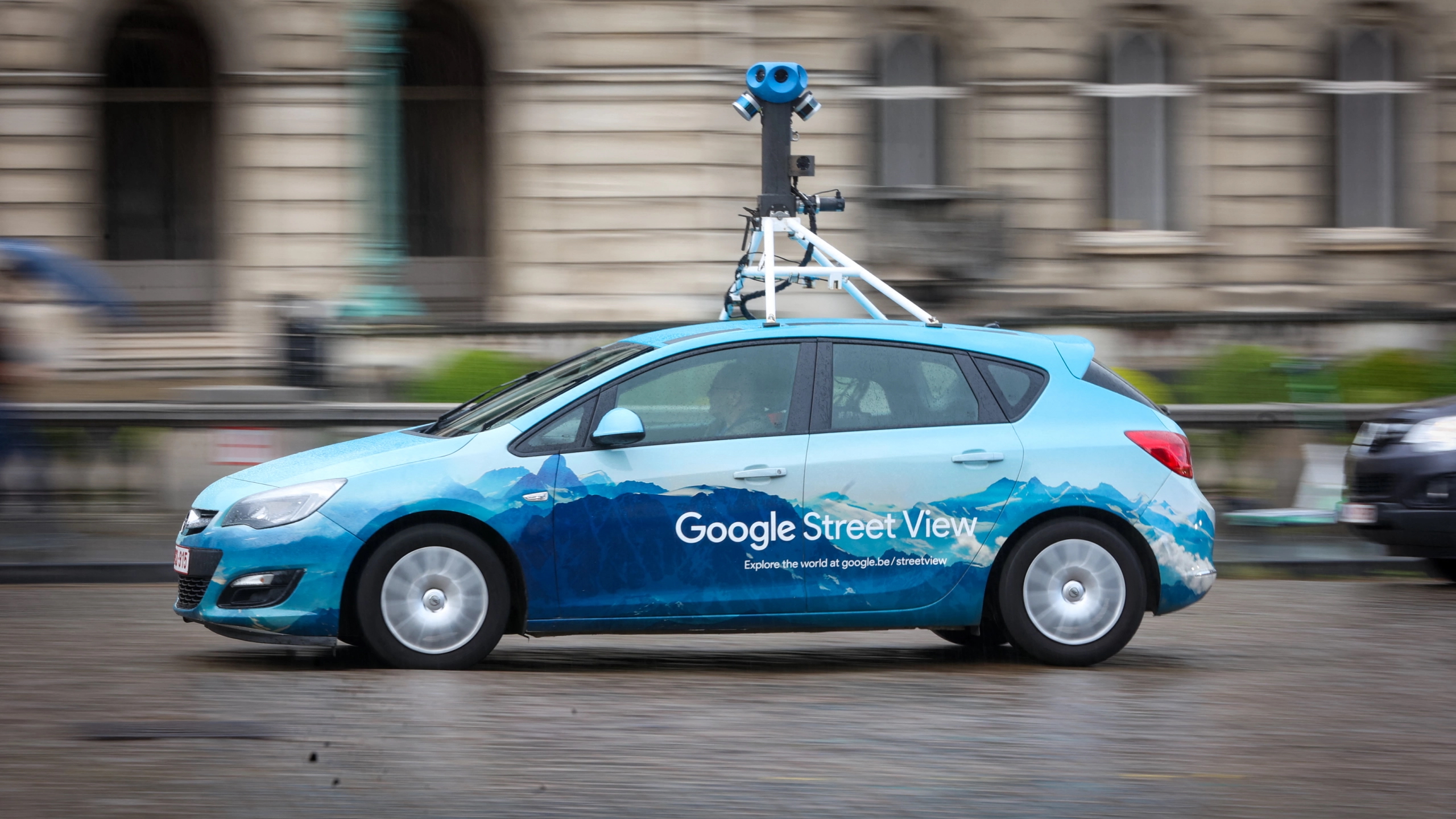 cum-e-sa-fii-sofer-pentru-google-street-view,-cel-mai-apropiat-lucru-de-teleportare