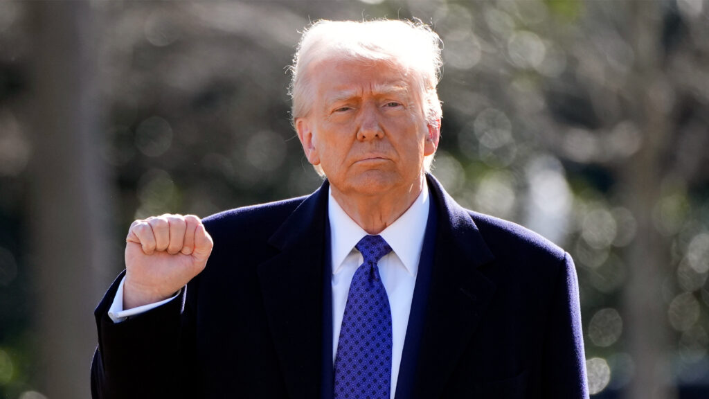 bataie-la-casa-alba.-trump-anunta-ca-va-gazdui-o-lupta-de-ufc-la-casa-alba