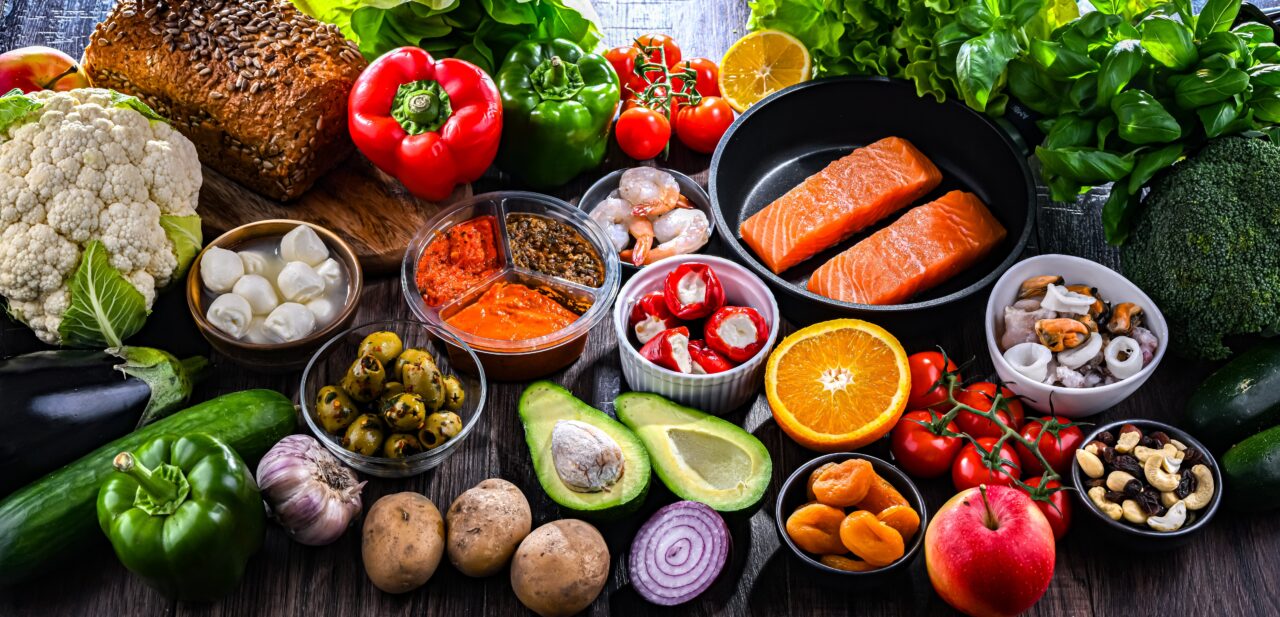 ce-alimente-sa-consumi-vara-pentru-o-digestie-usoara.-ce-recomanda-specialistii-in-nutritie