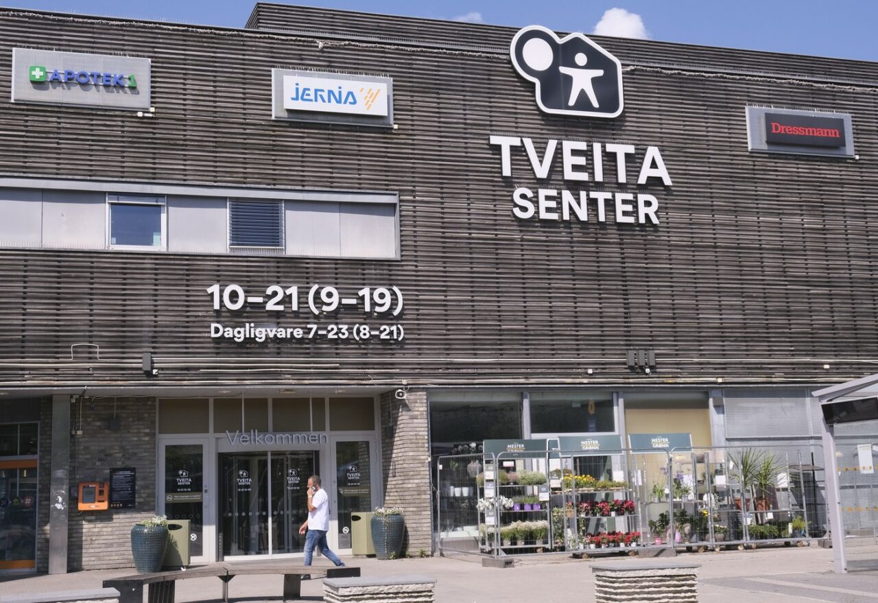 suspect,-arestat-in-urma-atacului-armat-din-centrul-comercial-din-oslo.-individul-s-a-predat