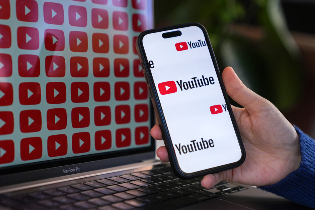 studiu:-youtube,-ales-de-unul-din-cinci-copii-in-locul-televiziunii-traditionale