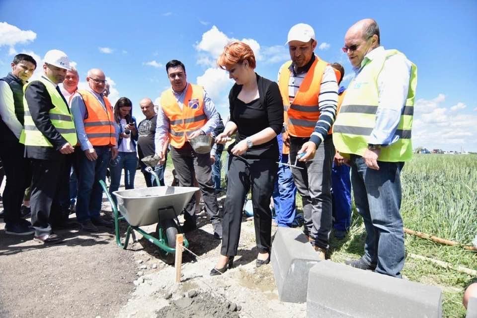 lia-olguta-vasilescu:-autostrada-olteniei-e-gata,-iar-de-maine-se-va-putea-circula-pe-ea!