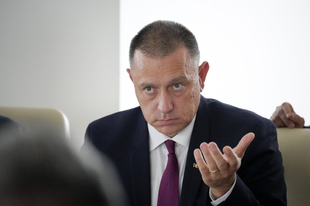 mihai-fifor-despre-reforma-educatiei:-un-atentat-la-existenta-statului-roman