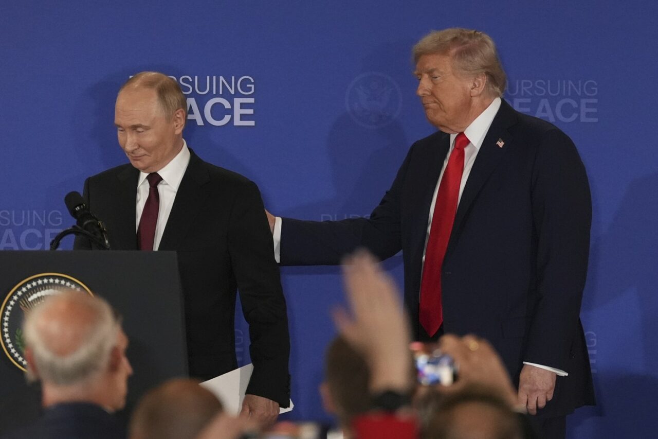 trump-si-putin,-la-o-mica-discutie-dupa-negocierile-restranse-/-concluziile-intalnirii