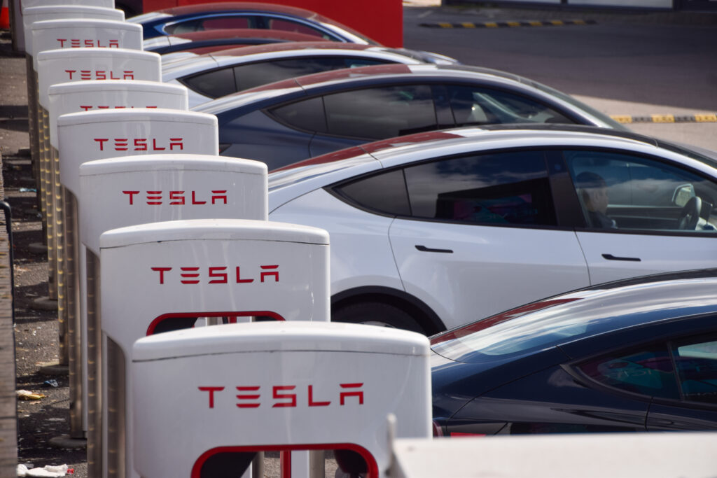 tesla-reduce-masiv-ratele-leasingului-in-marea-britanie.-urmeaza-cateva-trimestre-dificile