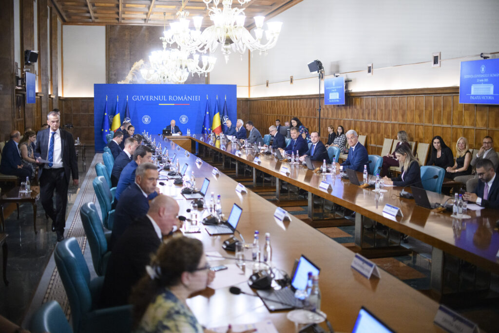 guvernul-dezbate-joi-23-de-hotarari,-de-la-burse-la-investitii-din-pnrr