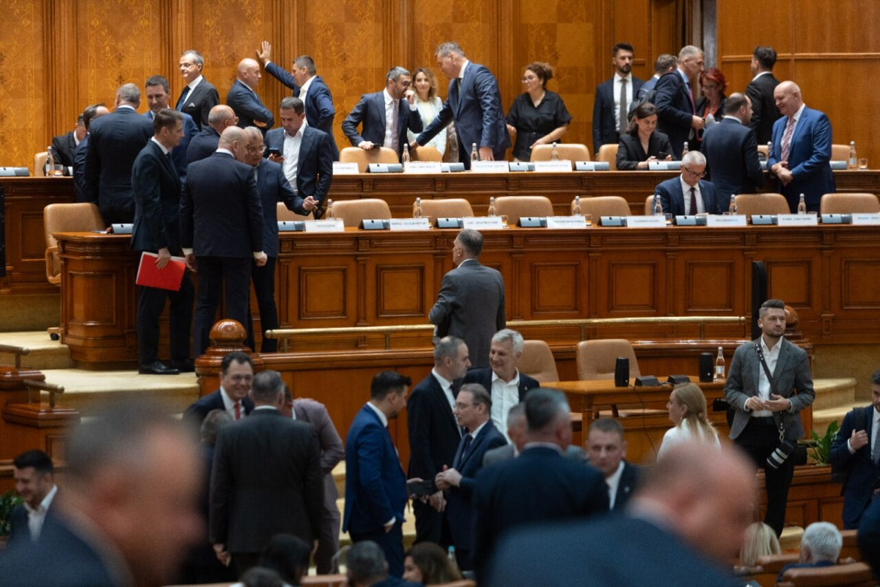 motiunea-de-cenzura-pe-sanatate-a-fost-respinsa