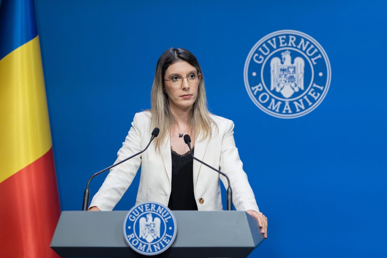 diana-buzoianu-l-a-demis-pe-directorul-apelor-romane.-este-nevoie-sa-aducem-transparenta