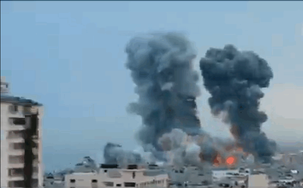 israelul-a-atacat-portul-hodeidah-din-yemen