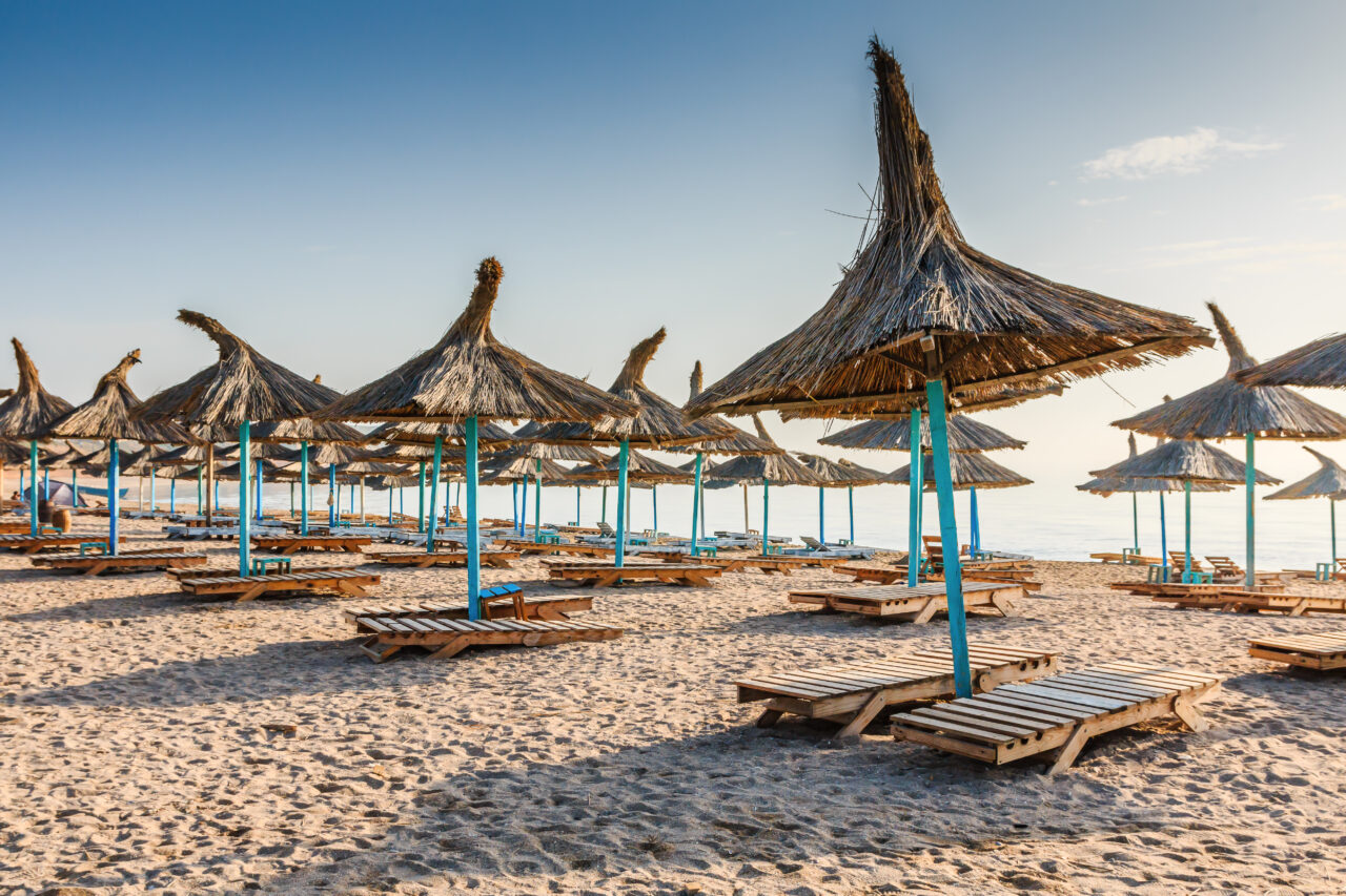 turistii,-ademeniti-pe-litoral-cu-ciorbe-gratis-si-reduceri-de-30%