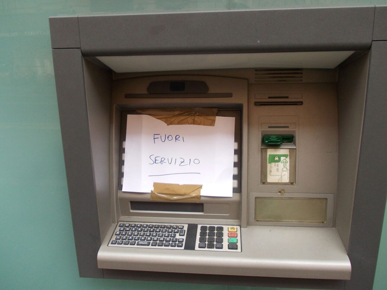 ce-este-regula-bancomatului,-de-fapt.-ziua-in-care-nu-trebuie-sa-scoti-bani-de-la-atm