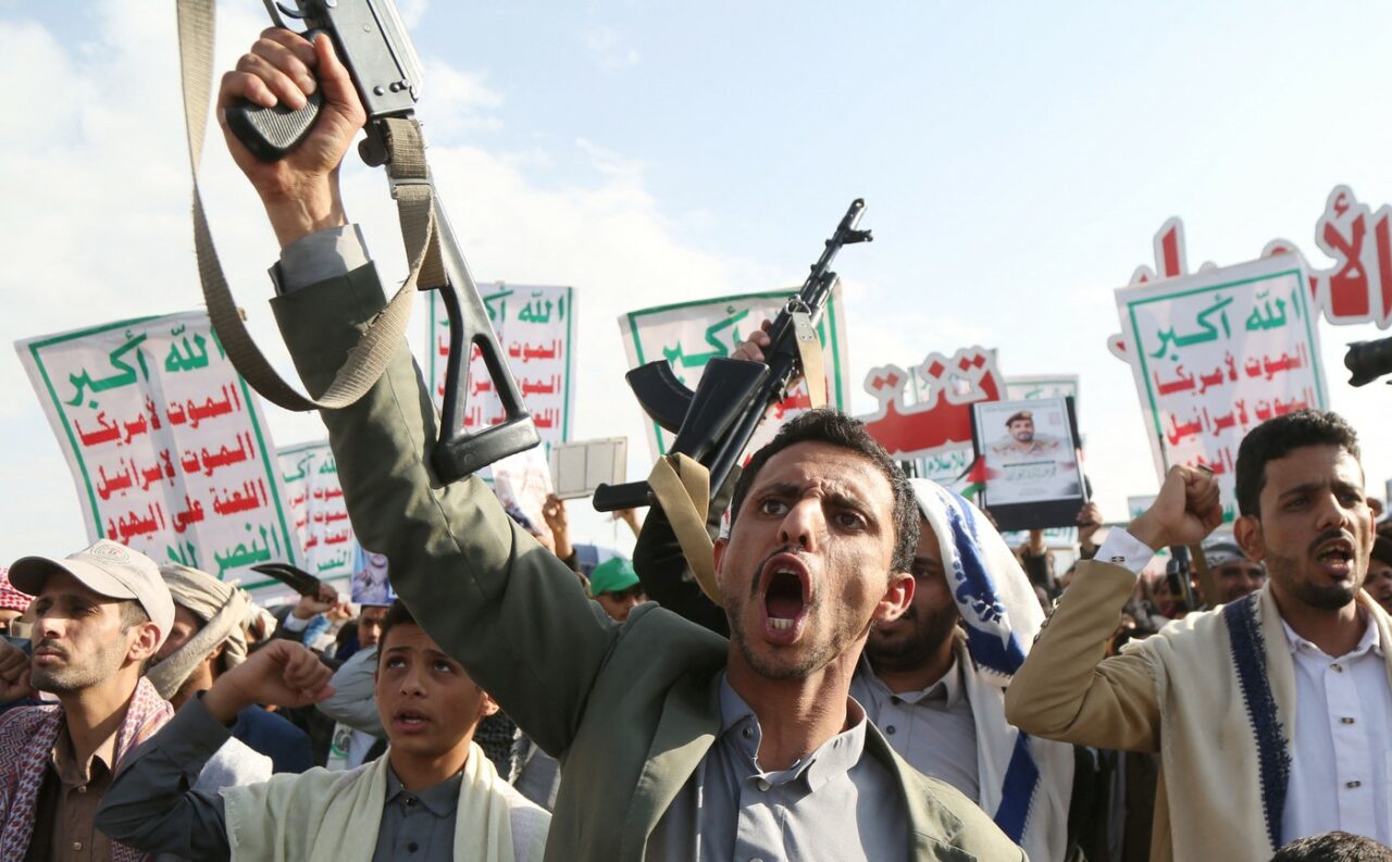 rebelii-houthi-ataca-din-nou.-a-fost-vizata-o-cladire-onu-din-sanaa