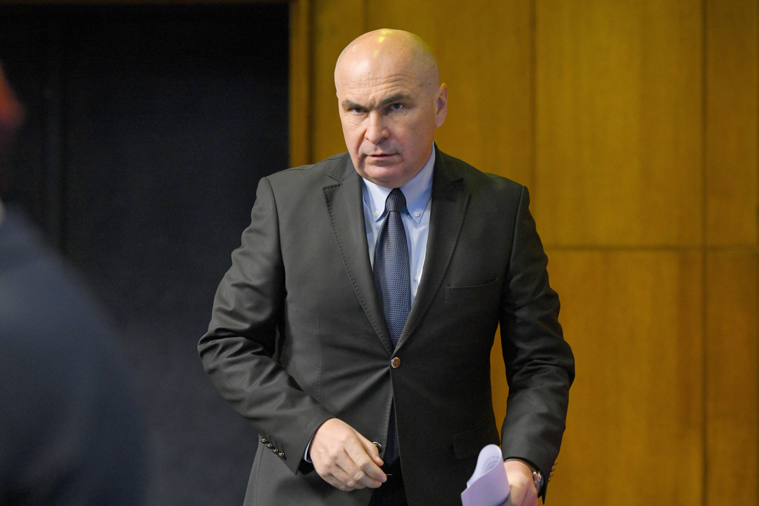 premierul-ilie-bolojan,-despre-deficit:-daca-doar-mimam-lucrurile,-aceste-realitati-vin-peste-noi