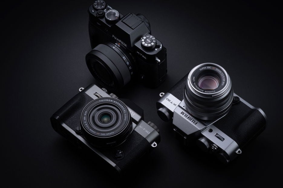 fujifilm-x-t30-iii:-camera-compacta-mirrorless-cu-suport-video-6.2k/30p