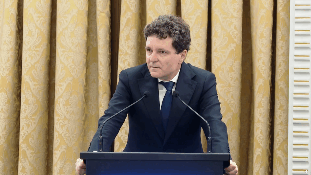 nicusor-dan:-e-de-20-de-ori-mai-scump-sa-dobori-o-drona-decat-pretul-dronei