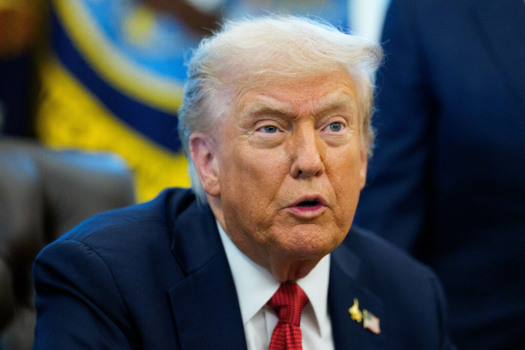 trump-spune-ca-va-rezolva-foarte-repede-criza-dintre-afganistan-si-pakistan