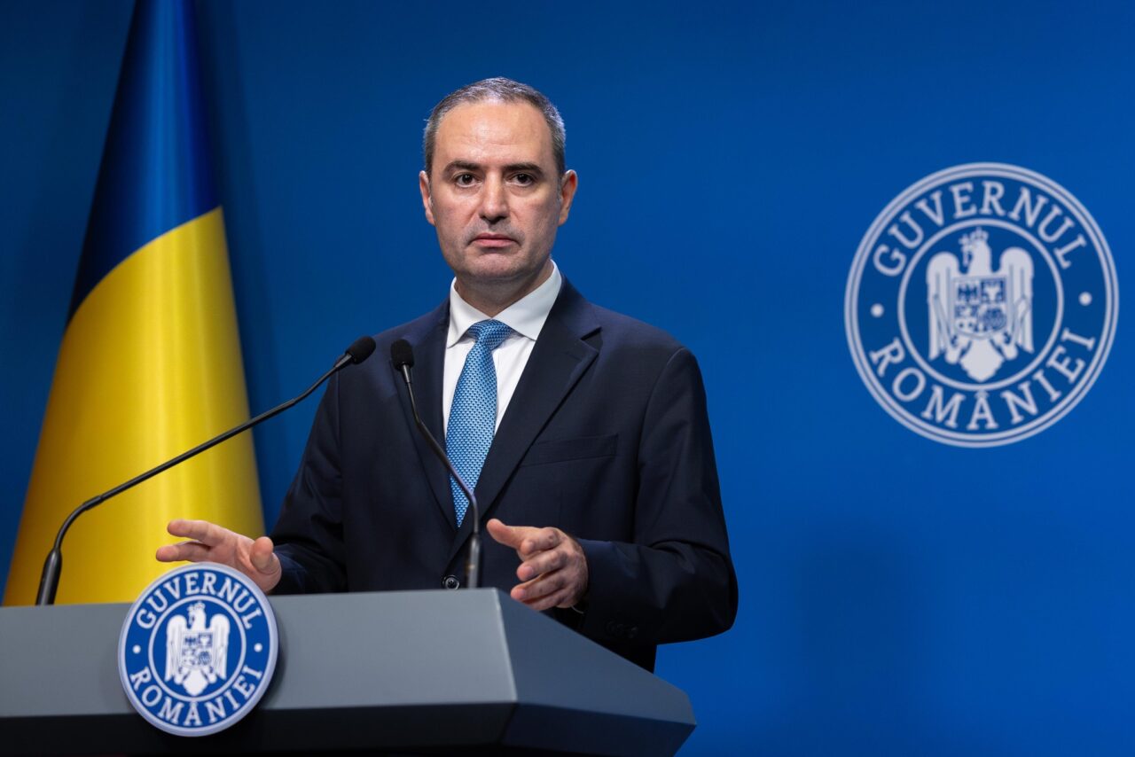 ministrul-nazare-vrea-sa-puna-robotii-la-treaba:-bugetul-pe-2026-va-fi-complet-digitalizat
