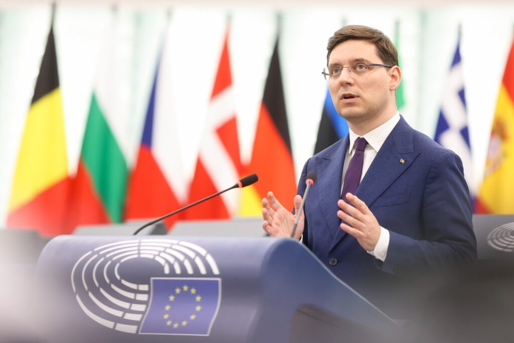 negrescu:-retragerea-trupelor-sua-din-romania-–-semnal-de-alarma-pentru-securitatea-nationala