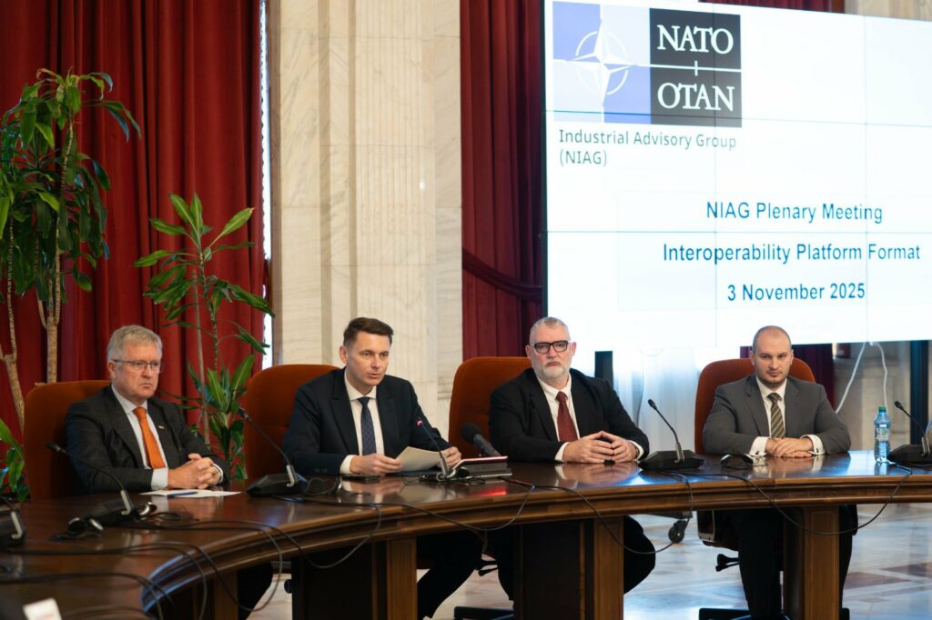 abrudean,-la-deschiderea-reuniunii-grupului-industrial-nato:-romania-este-puternica-prin-ea-insasi