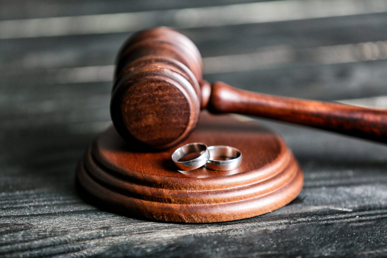 divortul-la-notar,-ieftin,-civilizat-si-rapid.-formalitati-si-costuri