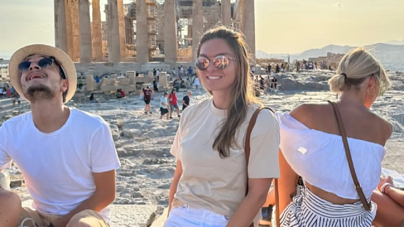 simona-halep,-dulcegarii-in-vazul-tuturor-cu-barbatul-care-o-insoteste-la-turneul-campioanelor