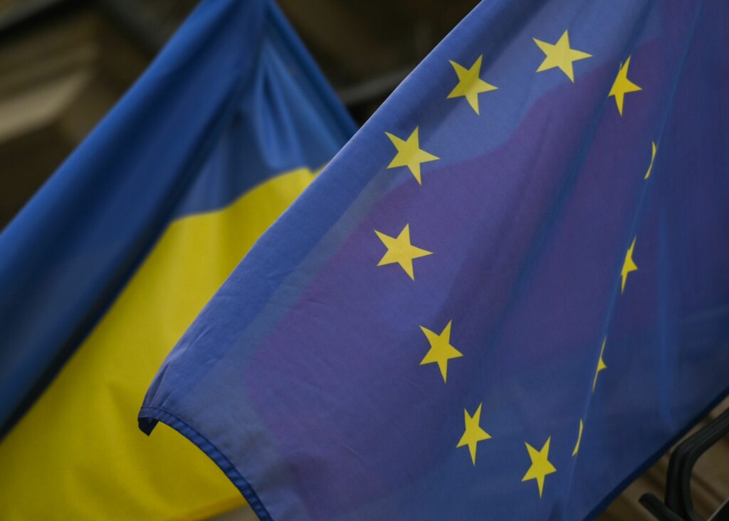 ue-ia-in-considerare-utilizarea-activelor-rusesti-sau-imprumuturi-pentru-finantarea-kievului