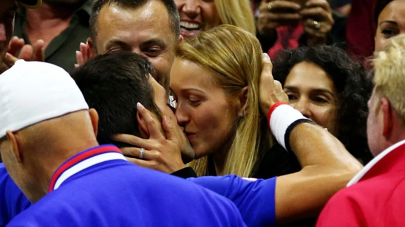 novak-djokovic-nu-a-mai-putut-tine-secretul!-cum-i-a-furat”-iubita-unui-prieten