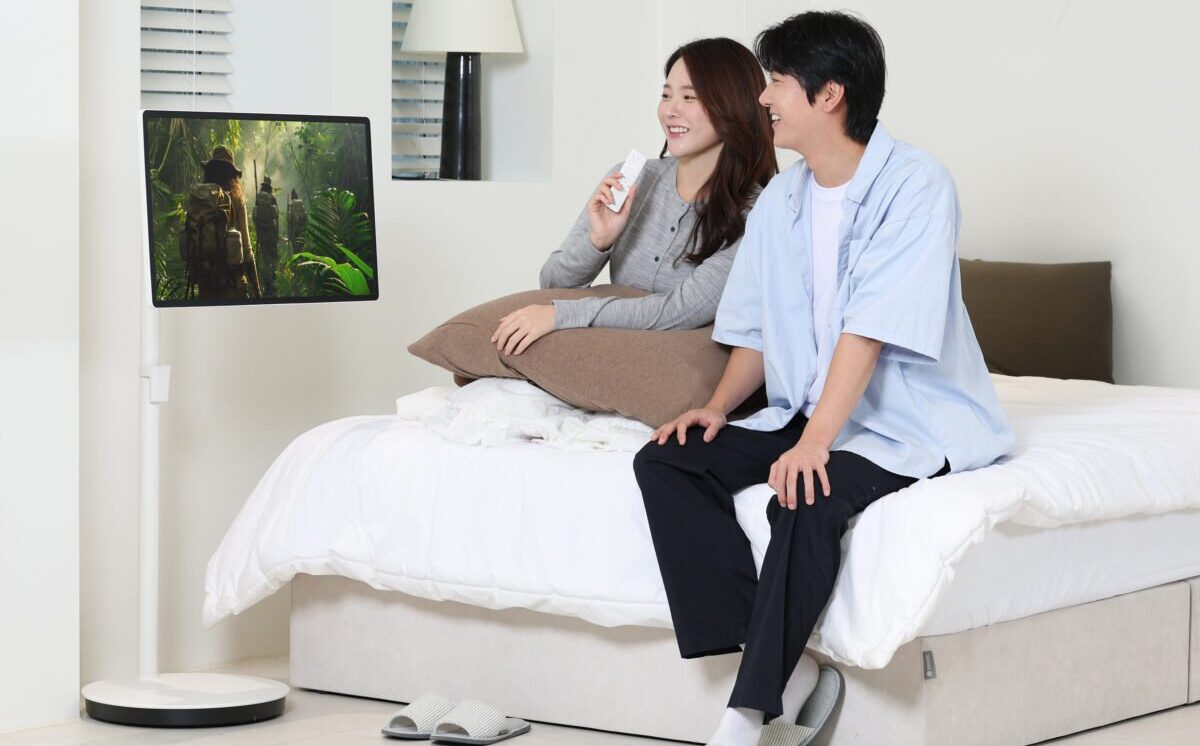 movingstyle-–-samsung-isi-extinde-gama-de-ecrane