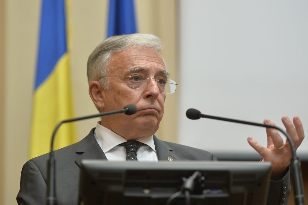 isarescu-spulbera-toate-sperantele:-euro-nu-va-mai-scadea-sub-5-lei-niciodata